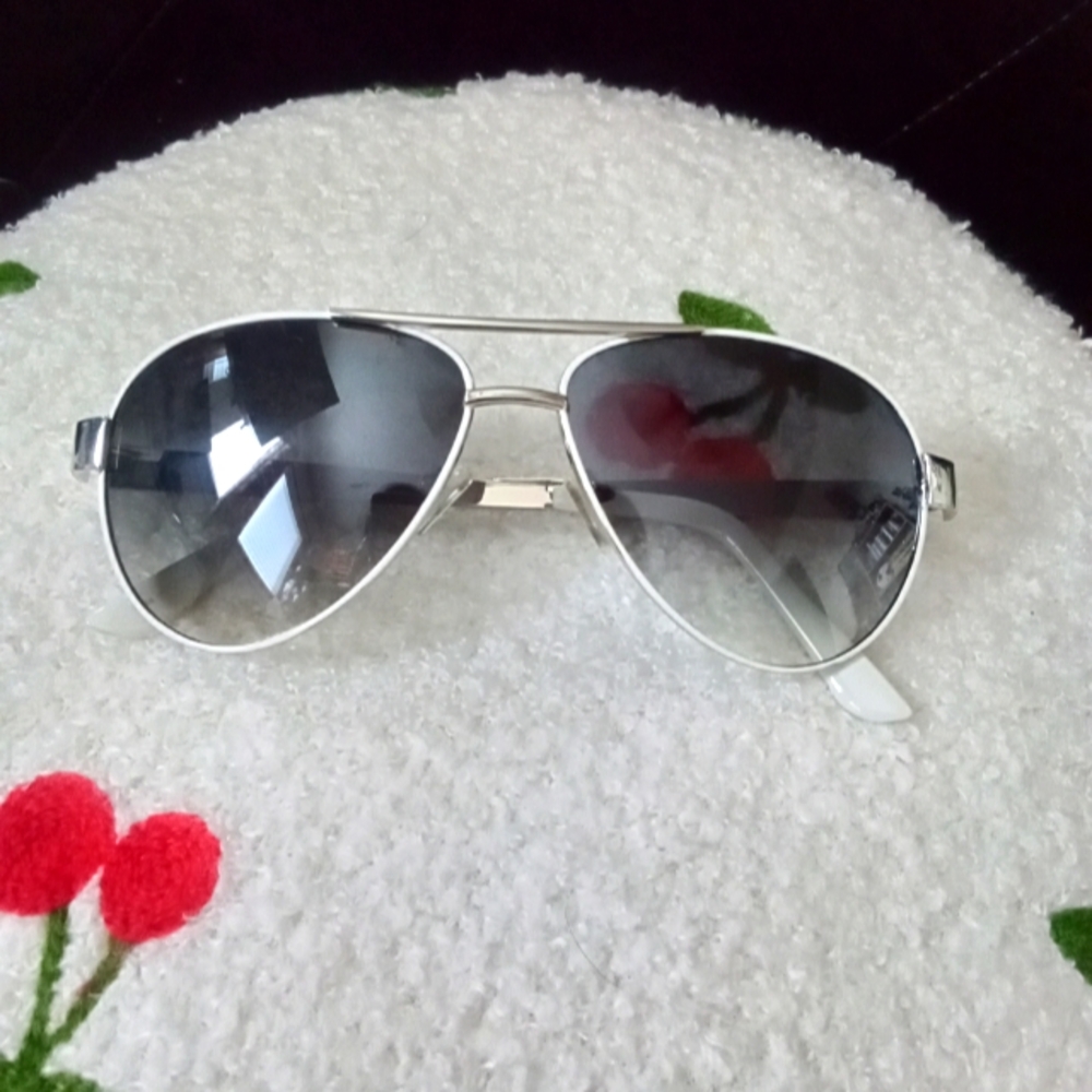 VON DULCE AVIATOR SUNGLASSES - Picture 1 of 10